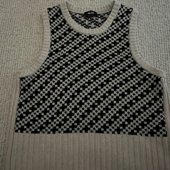 Me+Em Sweater Vest with detachable turtle neck. Size Large. - Picture 4 of 8